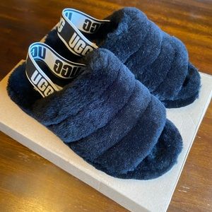 All black Women’s Ugg’s size 5/35EU